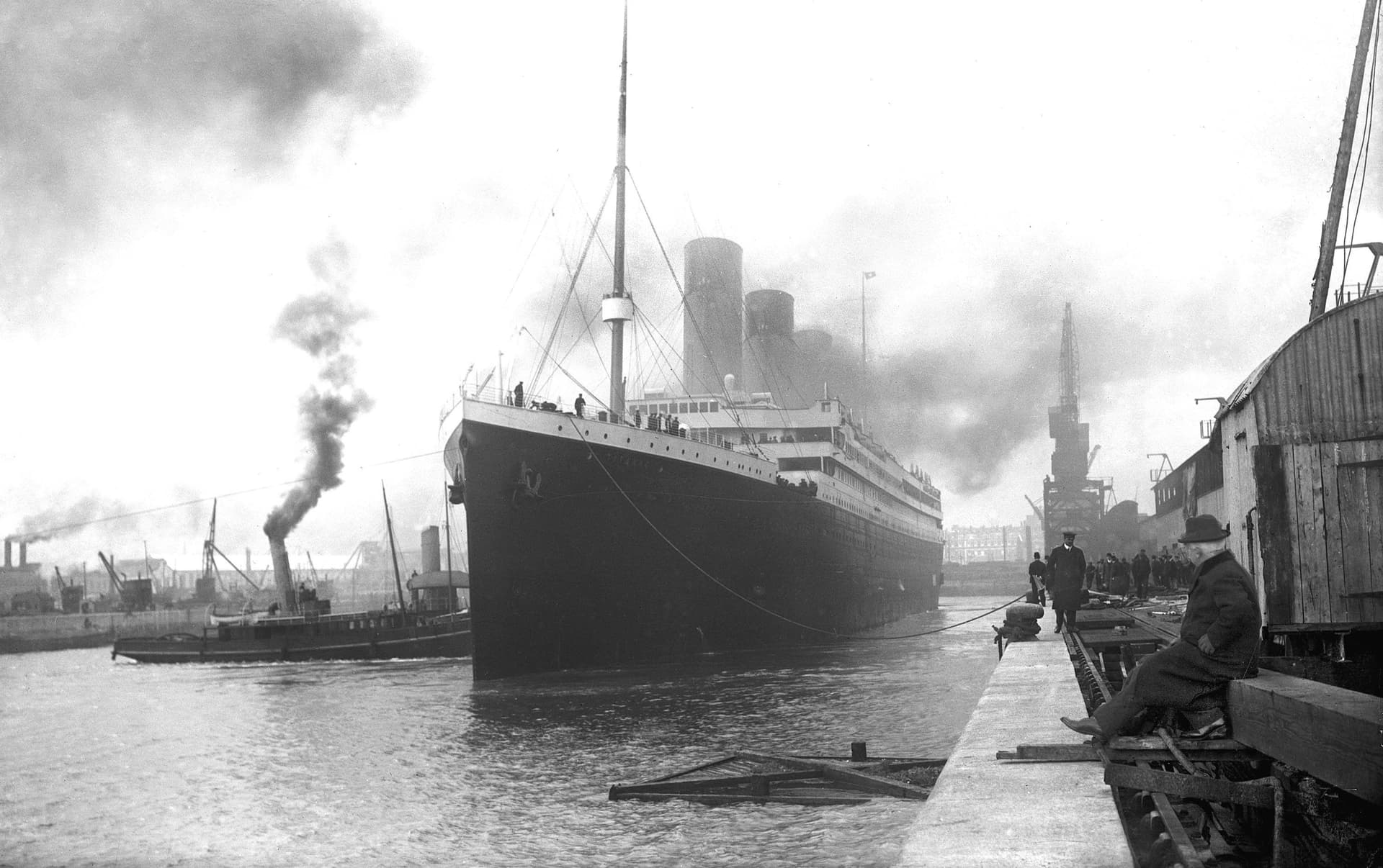 RMS Titanic у причала в Саутгемптоне в день первого рейса. 10 апреля 1912